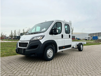 Véhicule utilitaire PEUGEOT Boxer