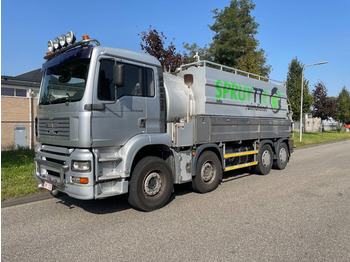 Camion hydrocureur MAN TGA 41.440