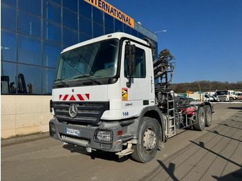 Camion ampliroll MERCEDES-BENZ Actros 2641