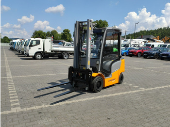 Chariot élévateur à gaz JUNGHEINRICH TFG 316