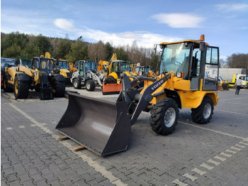 Chargeuse sur pneus VOLVO L30B