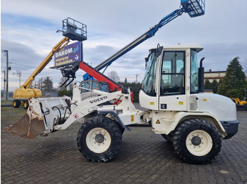 Chargeuse sur pneus VOLVO L30B