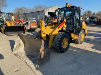 Chargeuse sur pneus CATERPILLAR 906