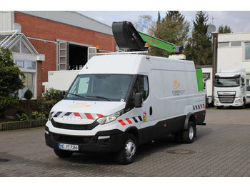 Camion avec nacelle IVECO Daily