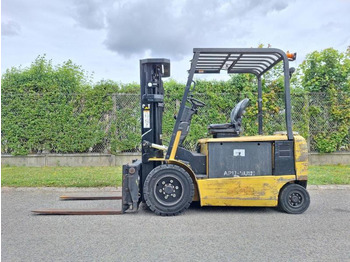 Chariot élévateur électrique Caterpillar EP30K: photos 3