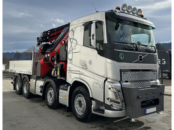 Camion grue VOLVO