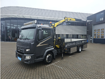 Camion grue RENAULT D