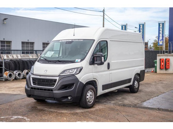 Fourgon utilitaire PEUGEOT Boxer