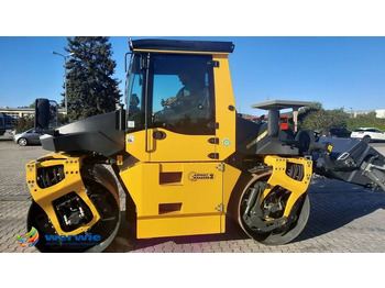 Rouleau compresseur BOMAG