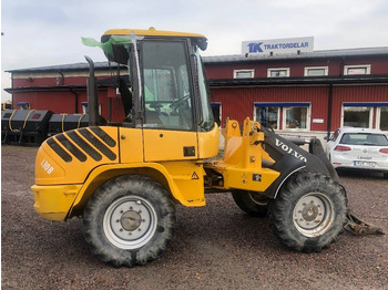 Chargeuse sur pneus VOLVO L30B