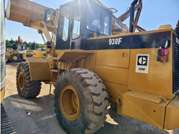 Chargeuse sur pneus CATERPILLAR 938F