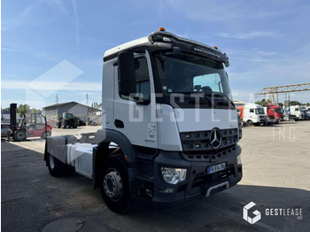 Tracteur routier Mercedes AROCS 1843: photos 4