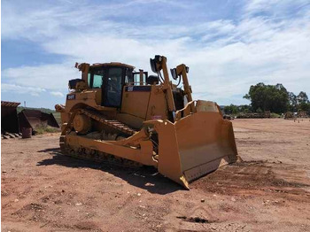 Bulldozer CATERPILLAR D8T