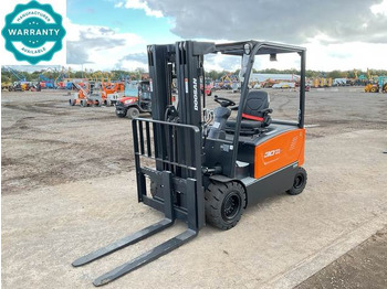 Chariot élévateur électrique DOOSAN