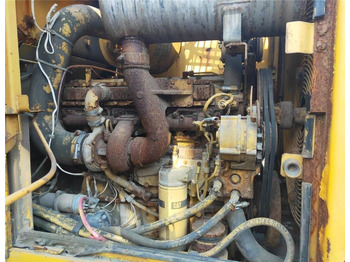 Chargeuse sur pneus Caterpillar 938 F: photos 3