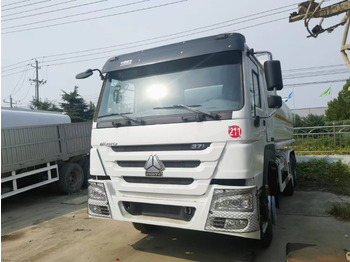 Camion citerne SINOTRUK HOWO