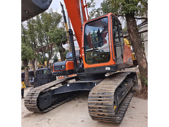 Pelle sur chenille DOOSAN DX225LCA