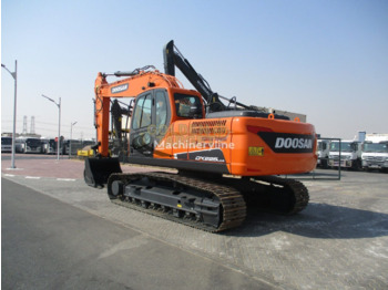 Pelle sur chenille Doosan DX225LCA-2: photos 3