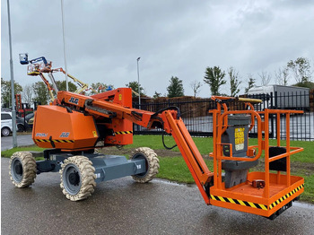 Nacelle articulée JLG