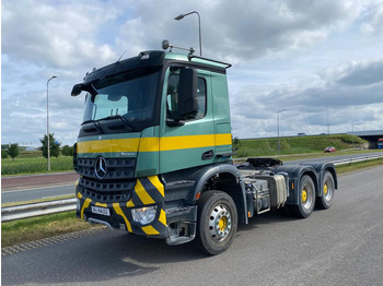 Tracteur routier MERCEDES-BENZ Arocs 2643