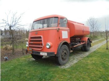 Camion citerne DAF