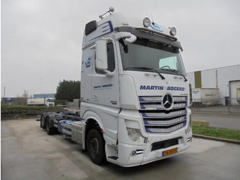 Châssis cabine Mercedes-Benz Actros 2542 6X2: photos 3