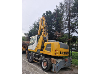 Pelle de manutention LIEBHERR LH 22