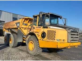 Tombereau articulé VOLVO A25E