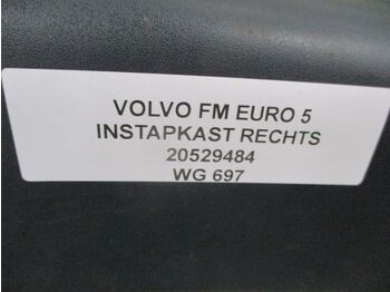 Cabine et intérieur pour Camion Volvo FM 20529484 INSTAPKAST RECHTS EURO 5: photos 2