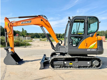 Mini pelle DOOSAN DX60