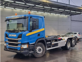 Camion porte-conteneur/ Caisse mobile SCANIA P 360