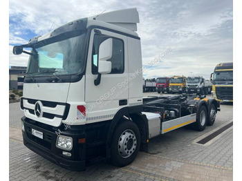 Camion ampliroll MERCEDES-BENZ Actros 2541