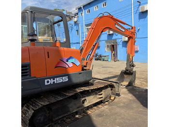 Pelle sur chenille DOOSAN DH55