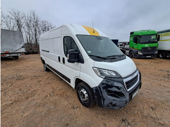 Fourgon utilitaire PEUGEOT Boxer