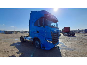 Tracteur routier IVECO