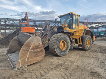 Chargeuse sur pneus VOLVO L180H