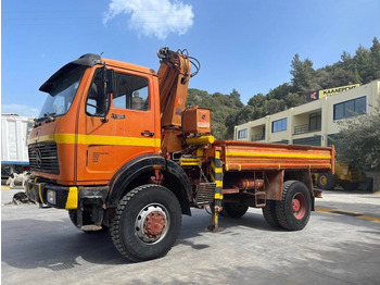 Camion grue MERCEDES-BENZ