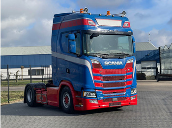 Tracteur routier SCANIA S 520