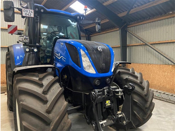 Tracteur agricole NEW HOLLAND T7