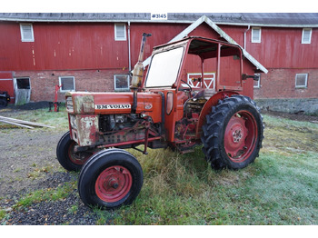 Tracteur agricole VOLVO