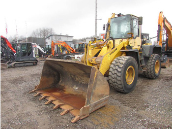 Chargeuse sur pneus KOMATSU WA320