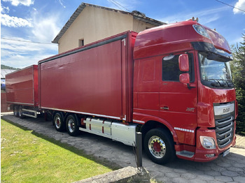 Camion à rideaux coulissants DAF