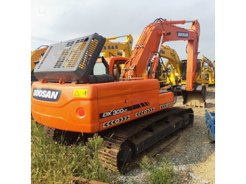 Pelle sur chenille Doosan DX300LC: photos 2