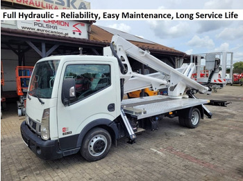 Camion avec nacelle NISSAN