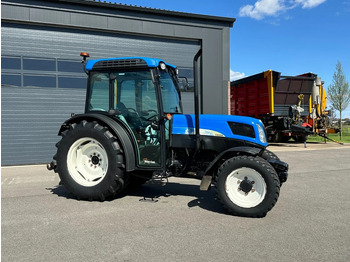 Tracteur agricole New Holland T4050N Supersteer: photos 2