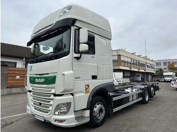 Camion porte-conteneur/ Caisse mobile DAF XF 106 450