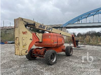 Nacelle articulée JLG