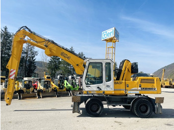 Pelle de manutention LIEBHERR A 904