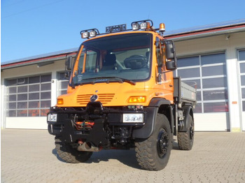 Camion benne UNIMOG U500