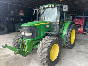 Tracteur agricole JOHN DEERE 6420